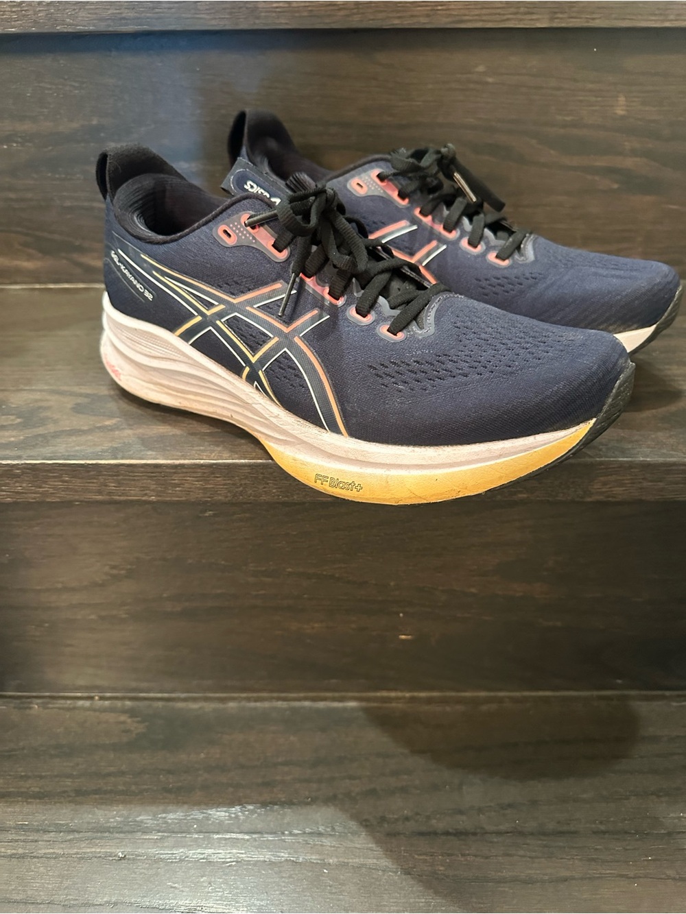 ASICS Gel-Kayano 32 running shoes